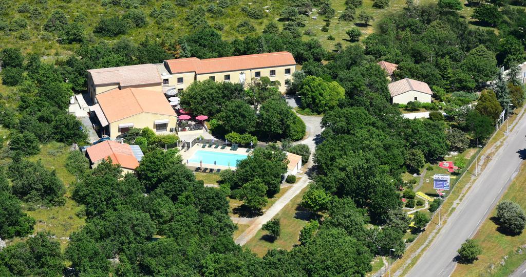 Hôtel Les Persèdes Lavilledieu  Esterno foto